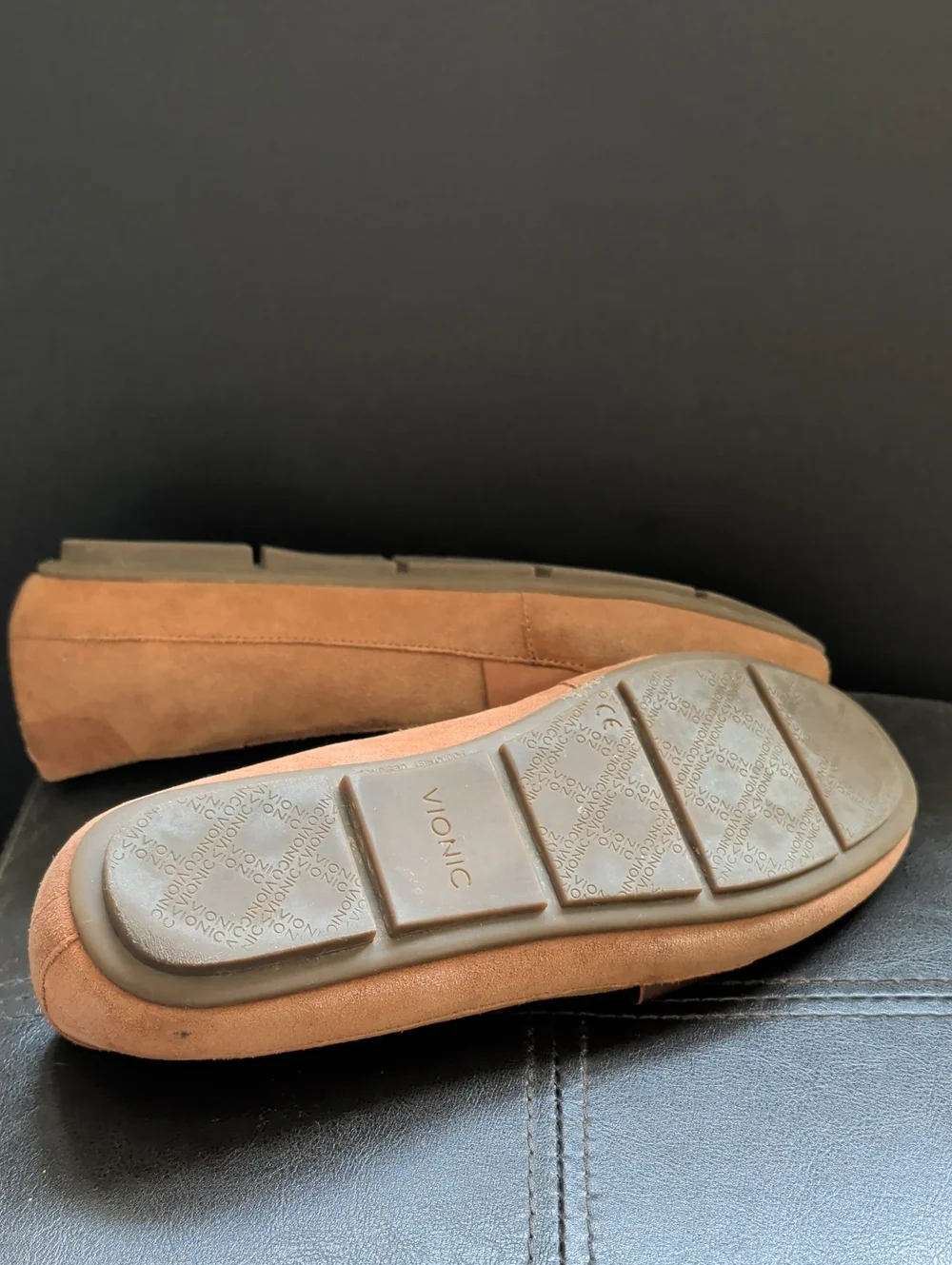 Vionic Bridget Tan Suede Leather Slip On Classic Comfort Flats Loafers Size 8W